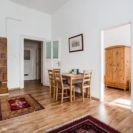 아파트 Comfortable Flat With Prime Location Near Oktogon
